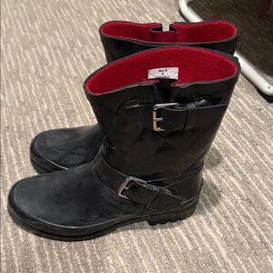 Sperry rain boots size 9